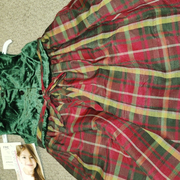 NWT Girls Holiday Dress With Velvet Bodice - Picture 4 of 4
